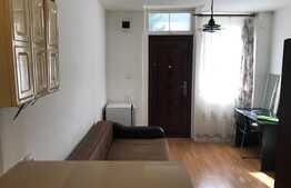 Garsoniera 18 mp, amplasata chiar in inima orasului!