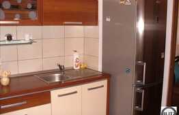 2 cam, 52 mp utili in zona Mercur !