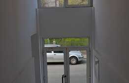 Imobil de birouri, zona Parcului Central!