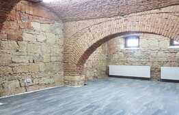 Imobil de birouri, zona Parcului Central!