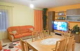 Apartament 3 camere, 80 mp, parcare! Zona strazii Stejarului!