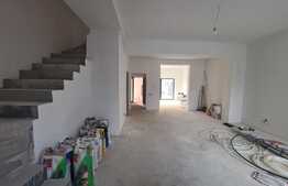 Oportunitate!Casa tip duplex de vanzare, 220 mp utili, 405 suprafata teren, priveliste, semifinisat, garaj!