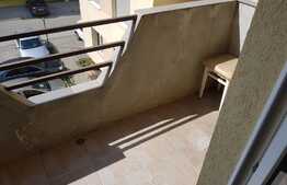 Apartament 3 camere, 60mp, cu loc de parca, zona strazii Sesul de Sus !