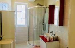 Apartament cu 2 camere, loc de parcare, 50 de mp, zona Grand Hotel Italia