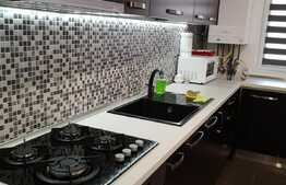 Apartament LA CHEIE, finisaje de lux, 3 camere, 62 mp, terasa, parcare subterana, zona Complex Bonjour Residence