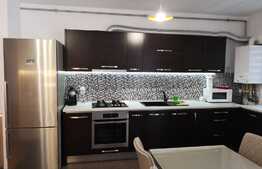 Apartament LA CHEIE, finisaje de lux, 3 camere, 62 mp, terasa, parcare subterana, zona Complex Bonjour Residence