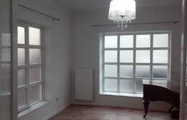 Casa cuplata de vanzare 70 mp utili, 40 mp teren, curte comuna!