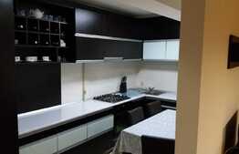 Apartament 2 camere la cheie, etaj intermediar, parcare subterana