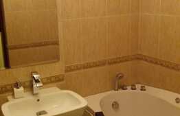 Apartament 2 camere la cheie, etaj intermediar, parcare subterana