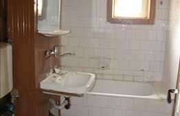 2 cam decomandate in zona BILLA !