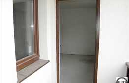 Apartament spatios la pret excelent! Semifinisat!