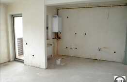 Apartament spatios la pret excelent! Semifinisat!