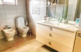  Apartament de lux, 3 camere, 68 mp, terasa, loc de parcare, zona Baza Sportiva Gheorgheni-Sopor