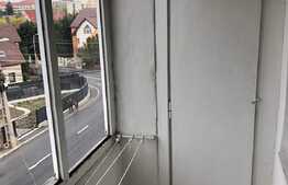 Garsoniera 27 mp, decomandata, zona UMF