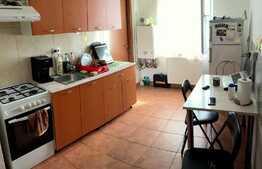 Garsoniera cu suprafata generoasa, in zona linistita!