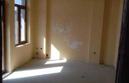  Casa de 240 mp utili cu 240 mp de teren!