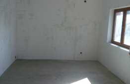  Casa de 240 mp utili cu 240 mp de teren!