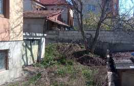  Casa de 240 mp utili cu 240 mp de teren!