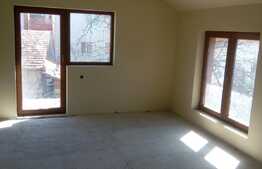  Casa de 240 mp utili cu 240 mp de teren!