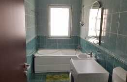 Garsoniera, 34 mp, balcon de 11 mp, loc de parcare, zona strazii Eroilor!