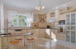 Casa exclusivista, 720 mp utili cu 1979 mp de teren in Grigorescu!