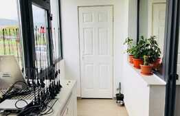 2 camere, 64 mp, logie 5 mp, parcare, gradina 60 mp, zona Stadionului