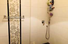 2 camere, 64 mp, logie 5 mp, parcare, gradina 60 mp, zona Stadionului