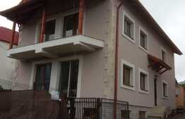 De vanzare casa individuala, 160 mp, teren 790 mp, zona de case!