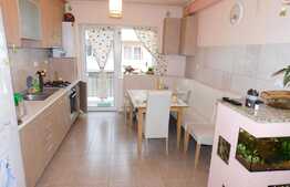 2 dormitoare, confortabil, pozitionare sudica, etaj intermediar, loc de parcare!