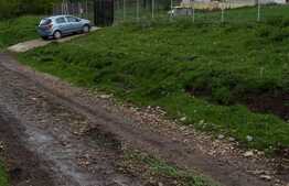 De vanzare casa la tara, noua, 85 mp utili, teren 6740 mp, Est