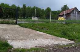 De vanzare casa la tara, noua, 85 mp utili, teren 6740 mp, Est