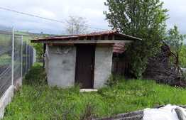 De vanzare casa la tara, noua, 85 mp utili, teren 6740 mp, Est