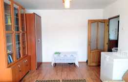 2 camere, decomandat, 52 mp, zona strazii Parang