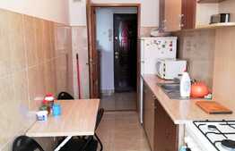 2 camere, decomandat, 52 mp, zona strazii Parang