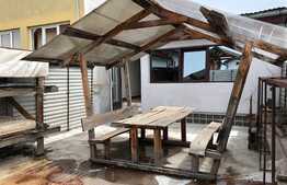 Casa 90 mp, 3 camere, terasa 40 mp, parcare, zona Plevnei