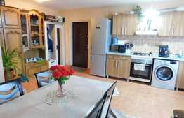 3 camere, 2 balcoane, etaj intermediar, zona de interes!