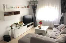 Apartament de revista, Ultrafinisat, 4 camere decomandat, 82 mp utili, 2 bai, 2 balcoane, parcare.