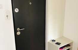 Apartament de revista, Ultrafinisat, 4 camere decomandat, 82 mp utili, 2 bai, 2 balcoane, parcare.