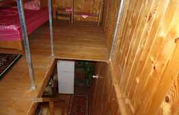 De vanzare casa de vacanta, 72 mp utili, teren 1000 mp , Exterior Est