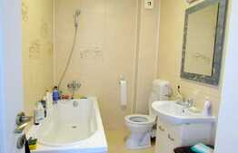 Apartament 3 camere, 53 mp! Parcare! Zona Terra!