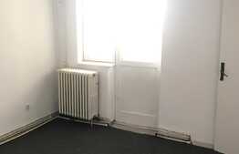 Se vinde URGENT! Apartament 3 camere decomandat, 67 mp utili, zona strazii Izlazului. Optional si garaj.