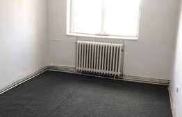 Se vinde URGENT! Apartament 3 camere decomandat, 67 mp utili, zona strazii Izlazului. Optional si garaj.