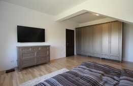 Casa 335 mp, teren 1013 mp, garaj, zona Padurea Faget!