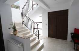 Casa 335 mp, teren 1013 mp, garaj, zona Padurea Faget!