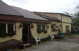 De vanzare casa 76 mp, curte comuna!