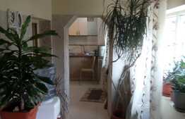 De vanzare casa 76 mp, curte comuna!