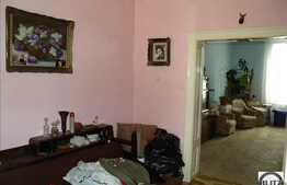 In zona exceptionala  44 mp pe Eroilor!