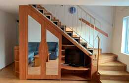 Apartament 3 camere, structurat pe 2 niveluri , 76 mp, zona Hotel Royal !