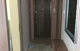 Apartament 3 camere, decomandat, 60 mp, zona Complex Mercur