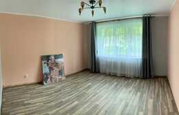 Apartament 3 camere, decomandat, 60 mp, zona Complex Mercur